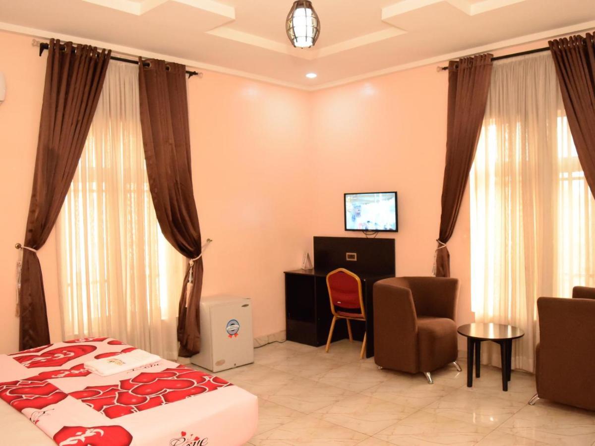 Bana Hotel & Suites Лагос Экстерьер фото