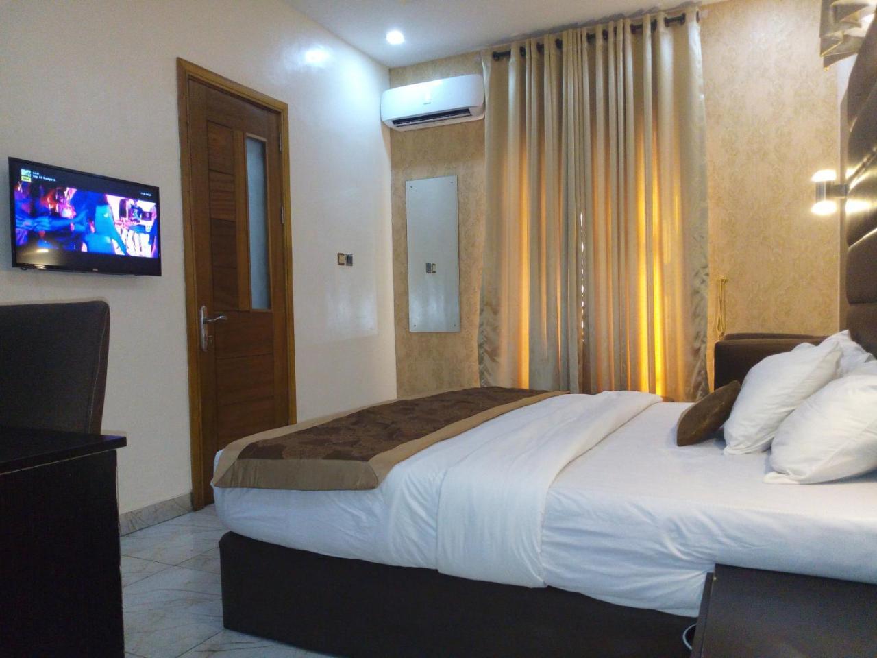 Bana Hotel & Suites Лагос Экстерьер фото