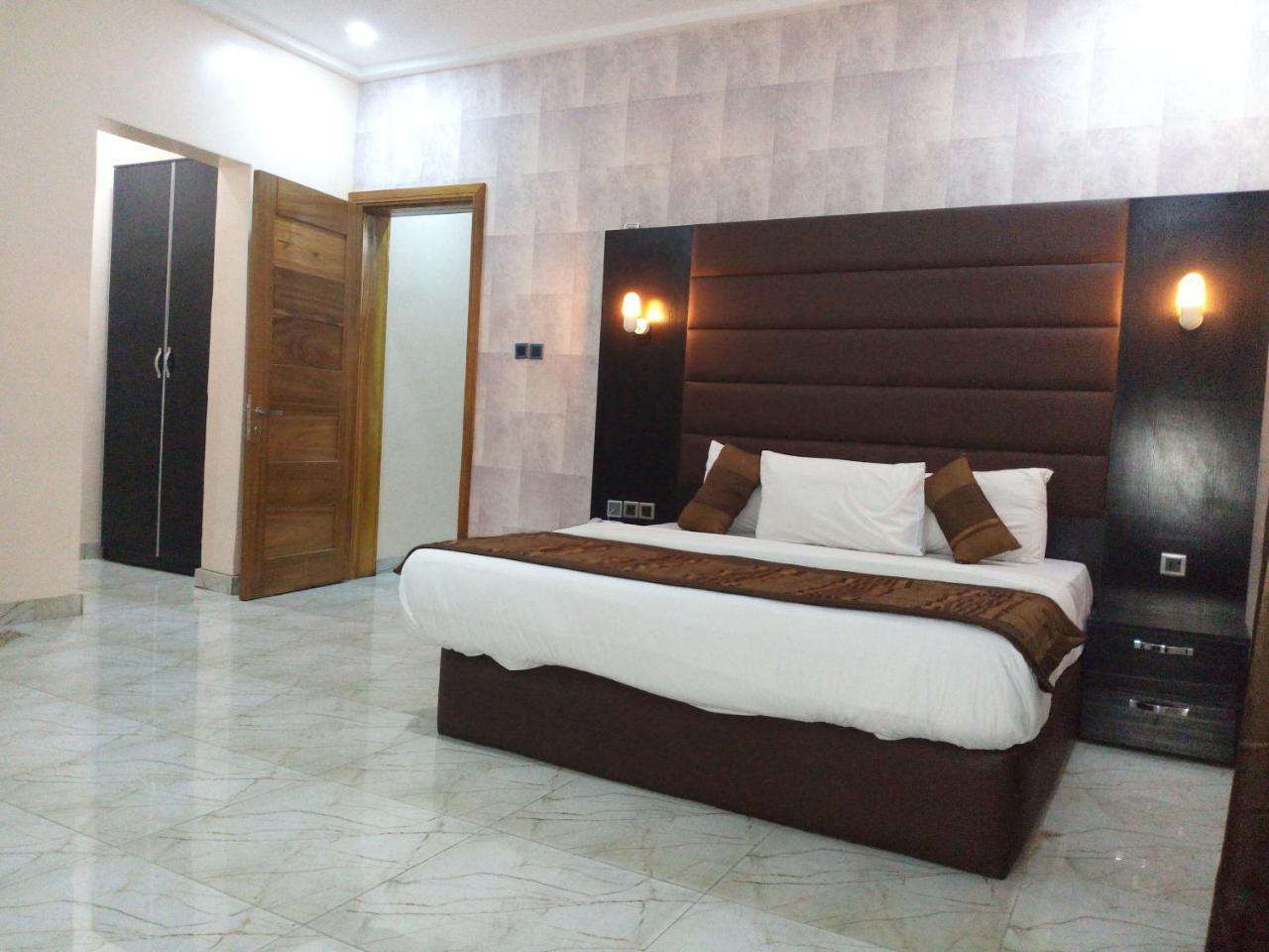 Bana Hotel & Suites Лагос Экстерьер фото